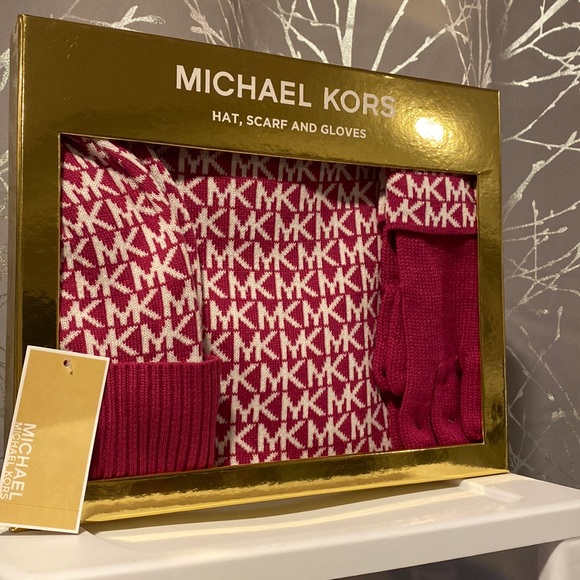 Michael Kors Accessories Bnib Michael Kors Hat Scarf And Gloves